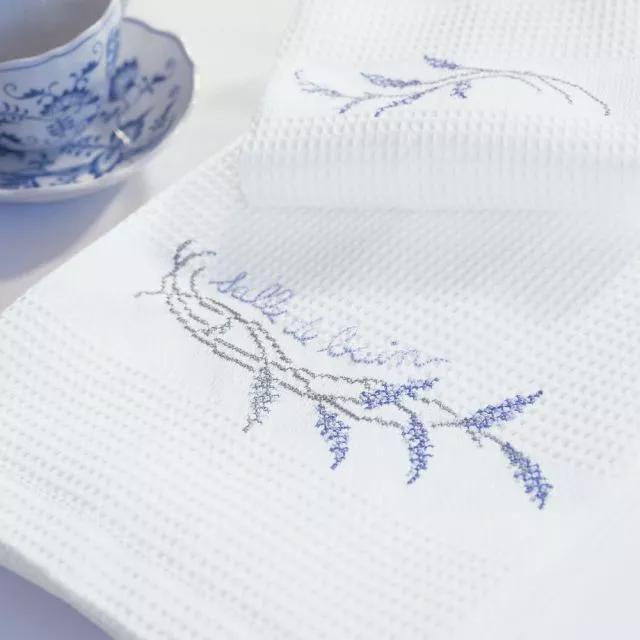 Lavender Sprig Guest Towels