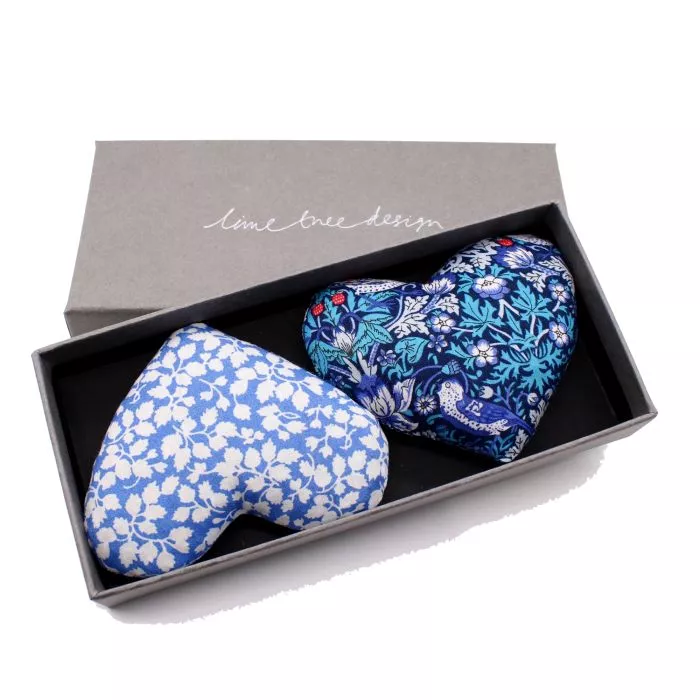 Boxed Lavender Hearts Ease