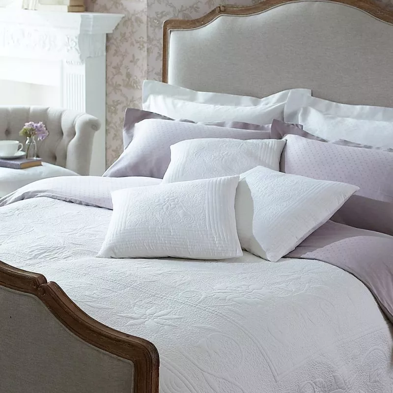 White cotton quilt queen sale
