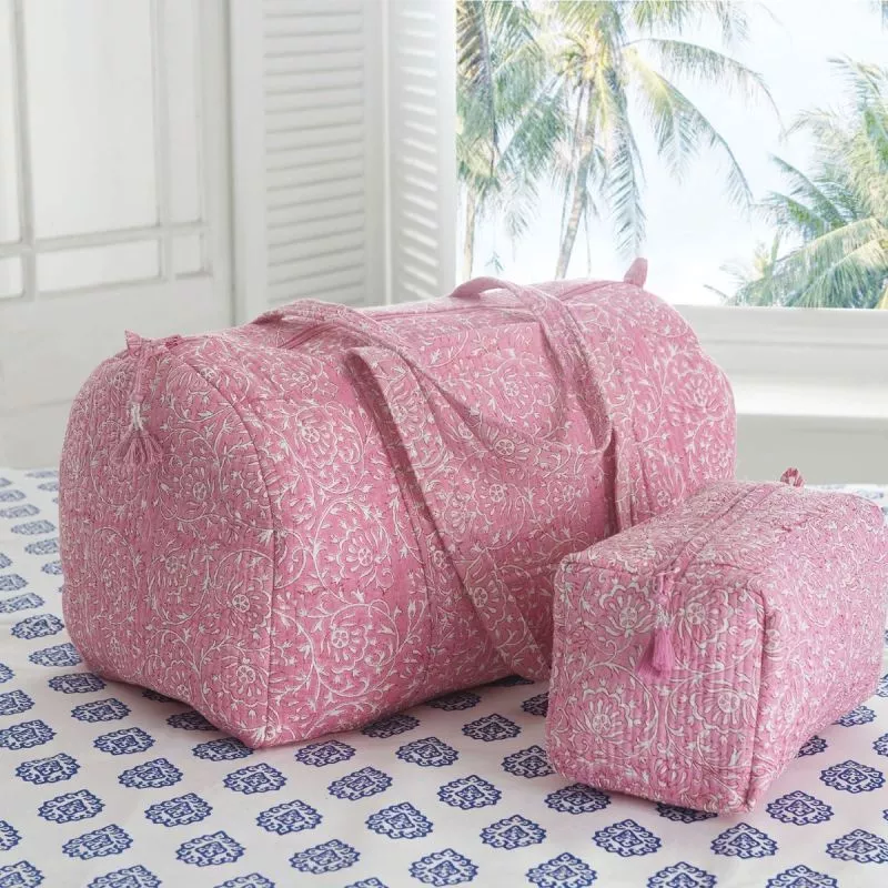 Weekend Wash Bags Pink